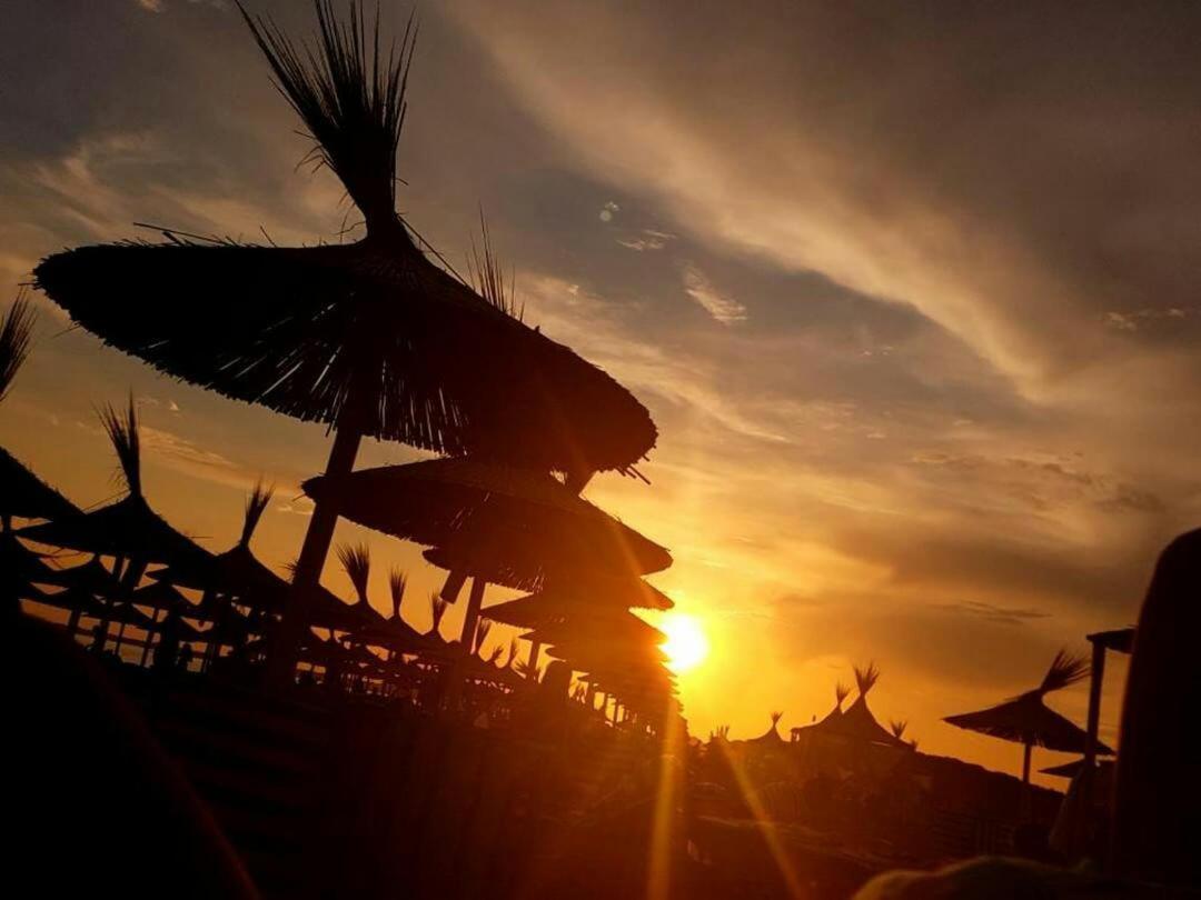 Kompleksi Muja Velipojë Buitenkant foto